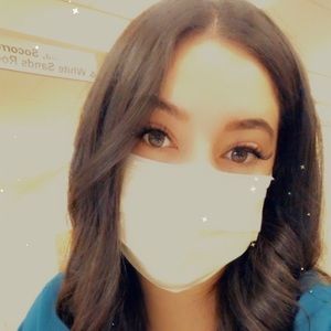 Meet your Posher, Devin